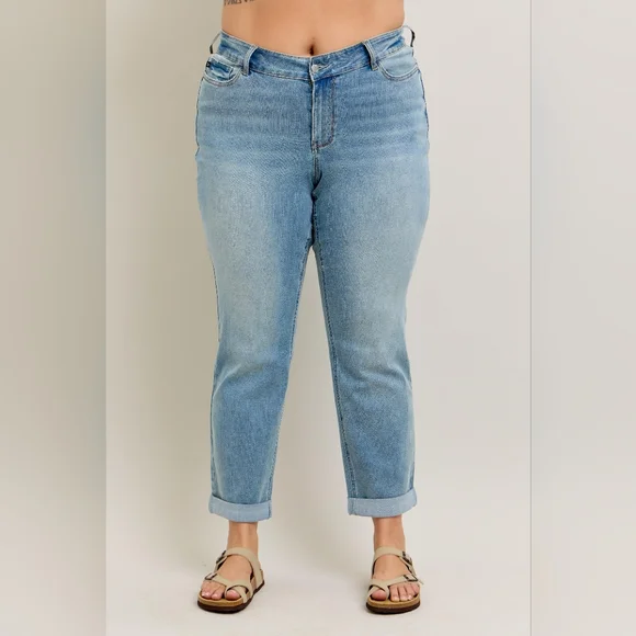 Judy Blue MR Medium Wash V Front Cuffed Boyfriend Jeans Cool Tech Various NEW - Picture 4 of 16